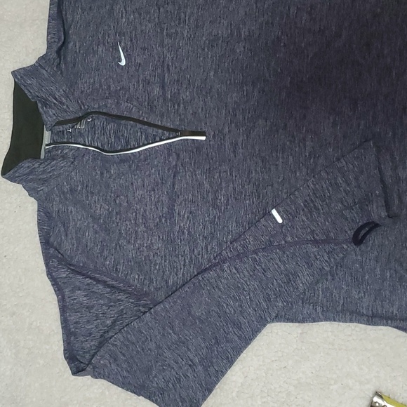 NIKE DRI Fit purple Performance Shirt. Xl. Half Zip. Thumb Holes - Picture 9 of 12